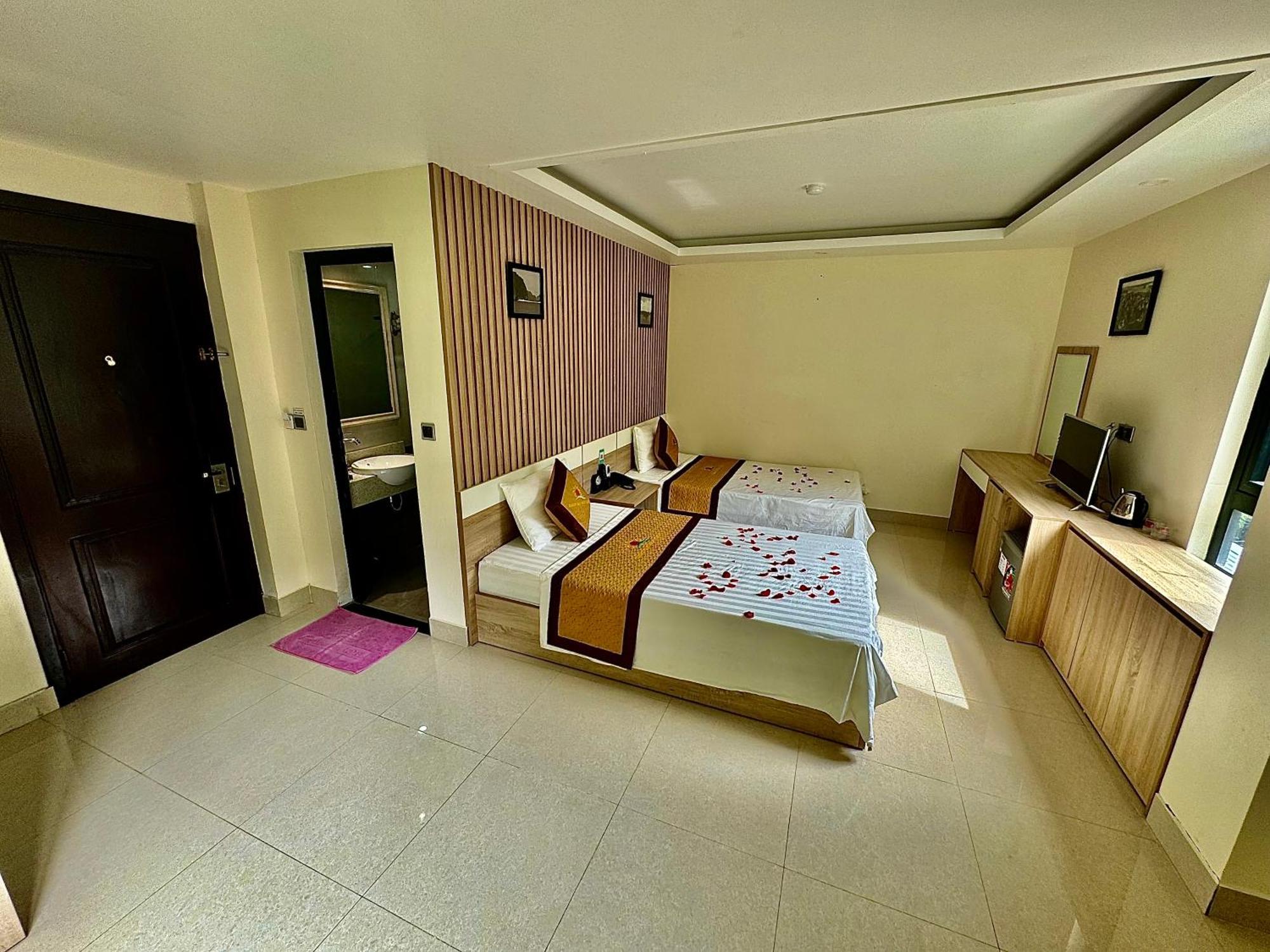 Sunflower Catba Hotel Dong Khe Sau Exterior photo